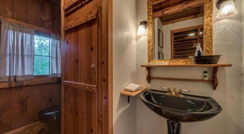 The Davies Family Inn - Adults Only بليسرفيل المظهر الخارجي الصورة