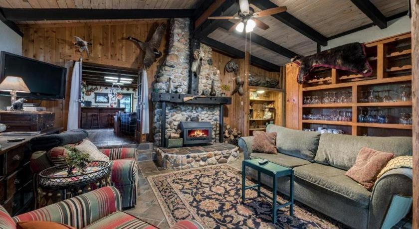 The Davies Family Inn - Adults Only بليسرفيل المظهر الخارجي الصورة
